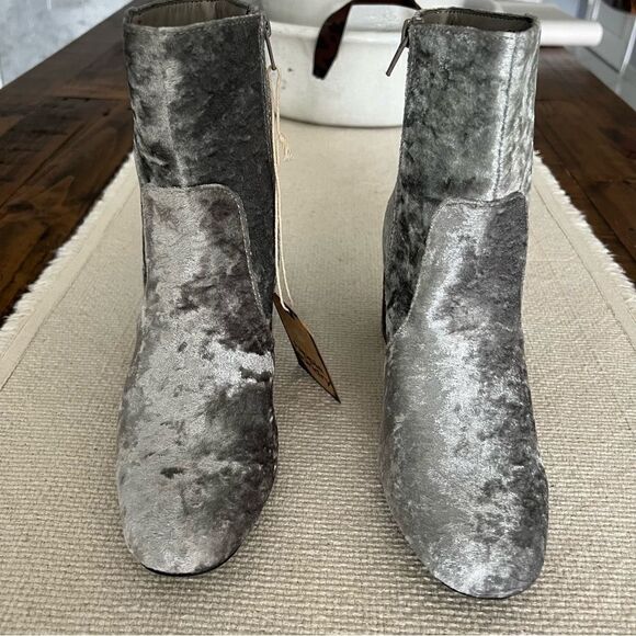 HIPPIE LAUNDRY Stylish Ankle Boots Velvety In Grey Marble Color Size 9 - Picture 3 of 9